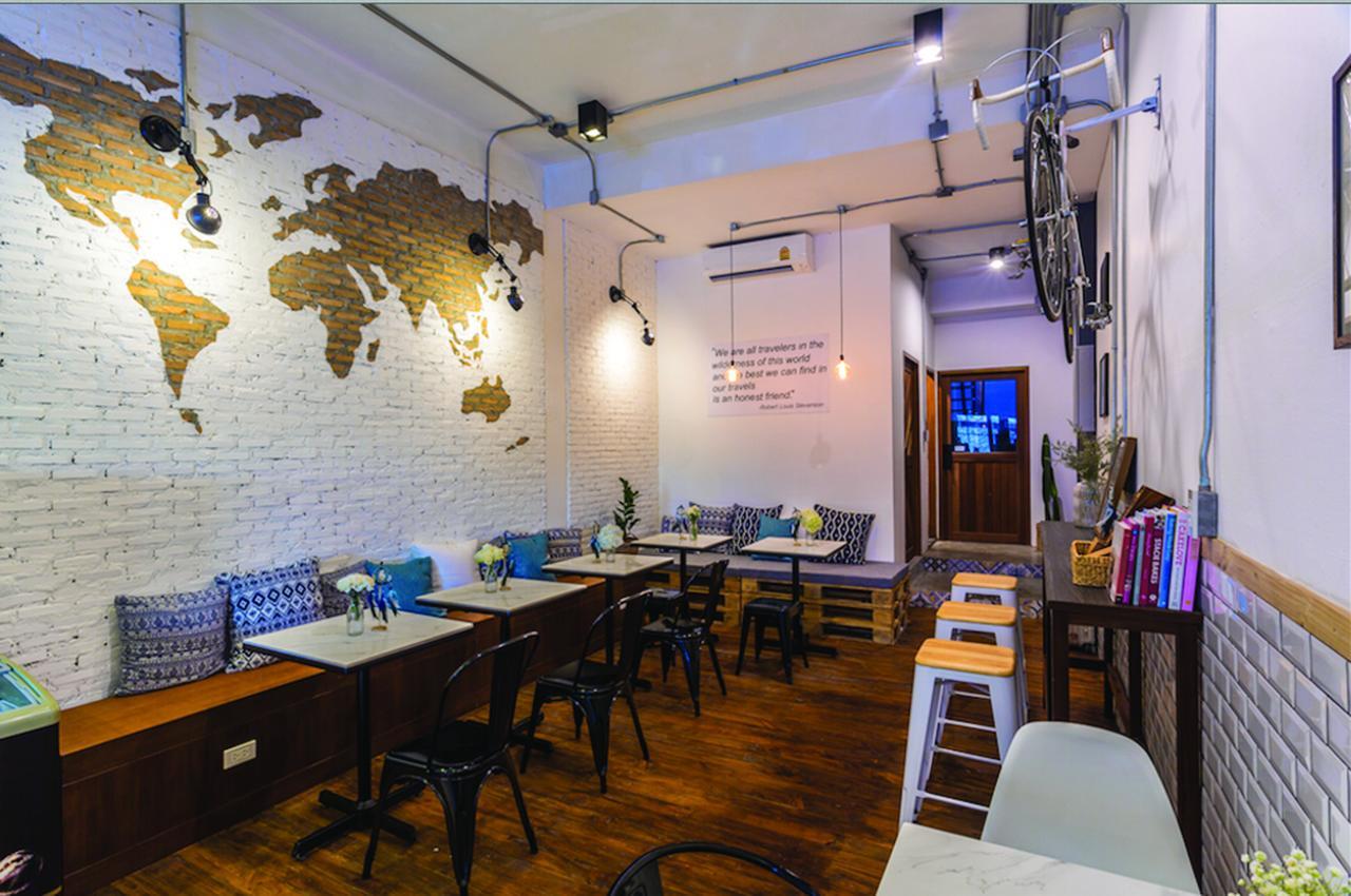 Funwahn Hostel And Cafe Chiang Mai Exterior photo