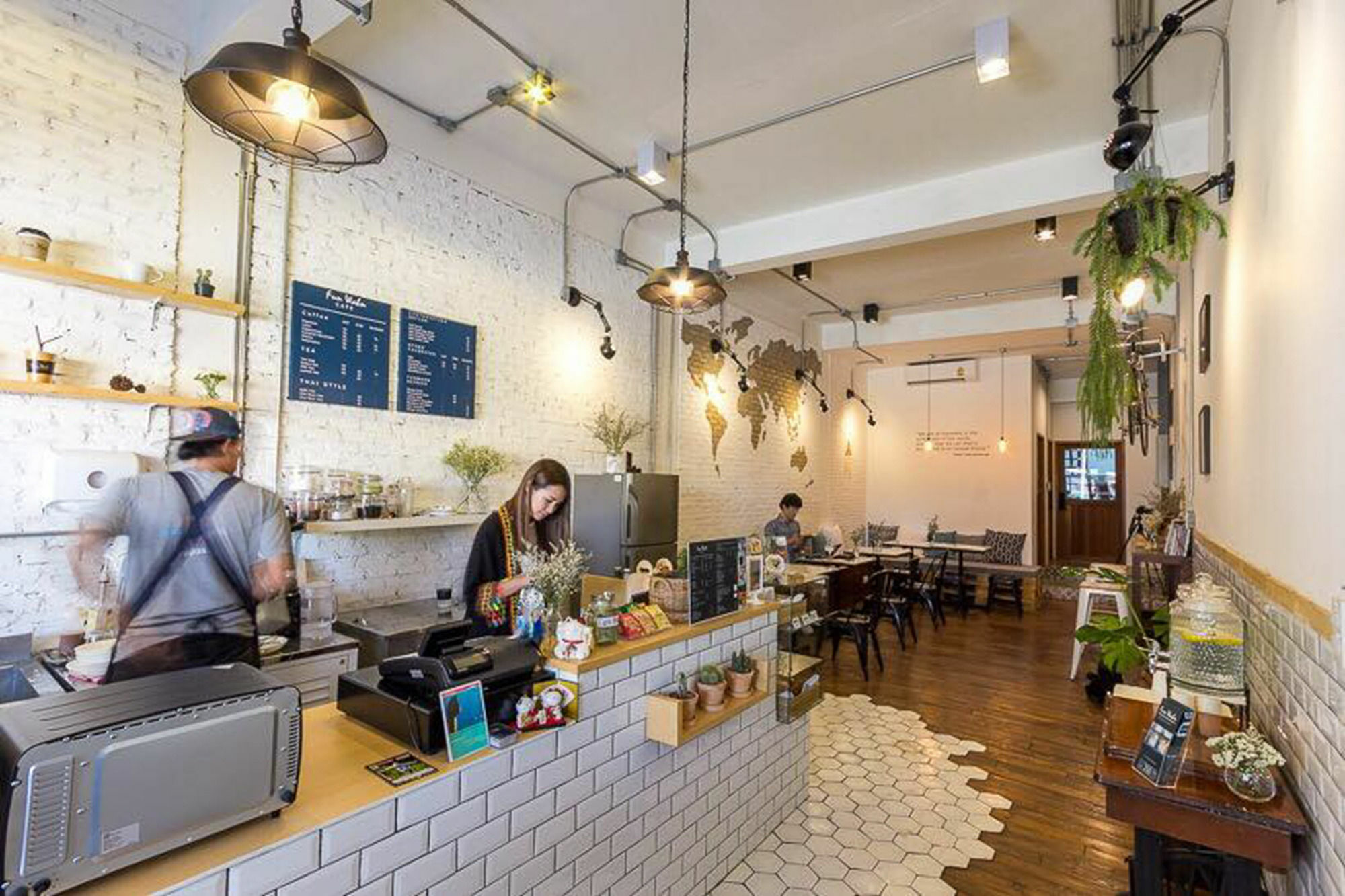 Funwahn Hostel And Cafe Chiang Mai Exterior photo